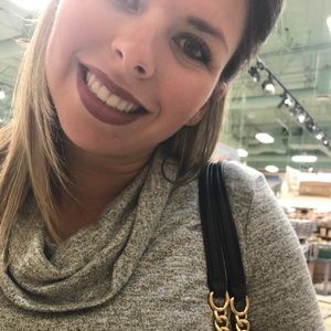 Meet your Posher, Brenna